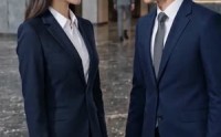 《离婚那天我多了个董事长妈妈（60集）》短剧免费高清全集观