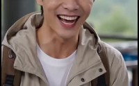 《排队两小时男友松开我的手（86集）》热门短剧全集免费播映