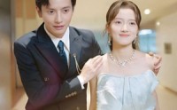 《震惊，闪婚年下总裁竟是首富大佬（82集）》剧情短剧在线欣赏