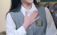 《家人们读我心声后人设崩塌（70集）》精彩短剧全集畅享