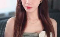 《穿到攻略女神游戏我满级 (58集)》超火短剧全集畅快看
