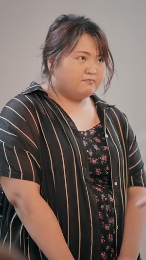丑女逆袭（33集）短剧前十排行榜
