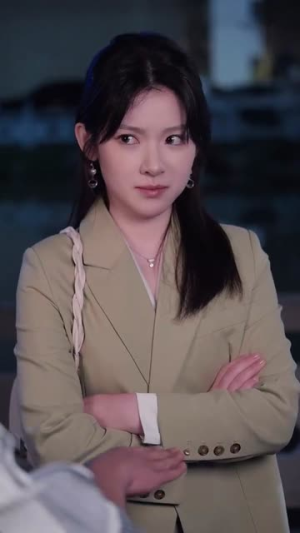 目中有神（100集）短剧追不停