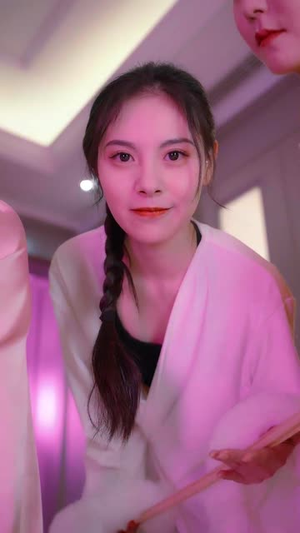 完蛋了我被美女包围了（70集）一口气追完全集
