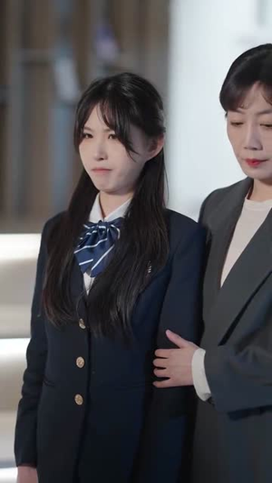 高冷学长认栽了（100集）好看吗