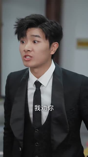 锦衣而归我的国士身份被曝光（60集）热门火爆短剧