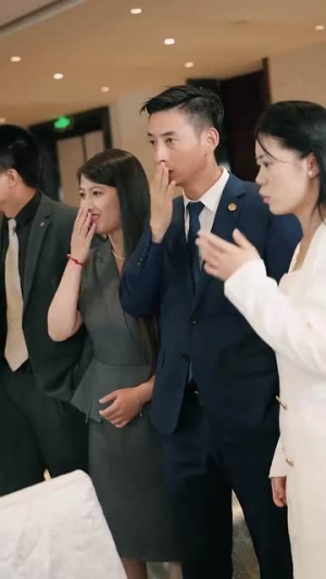 狂龙归来前妻阴谋难藏（42集）热门短剧大全