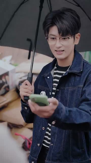 收废品怎么了我就要拒绝校花（80集）短剧中追到爽