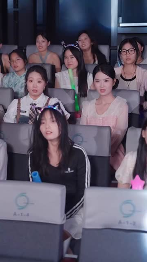 被雪藏后我觉醒怨气收集系统（81集）全集