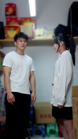 81号便利店(32集) 81号便利店(32集)海量短剧免费看