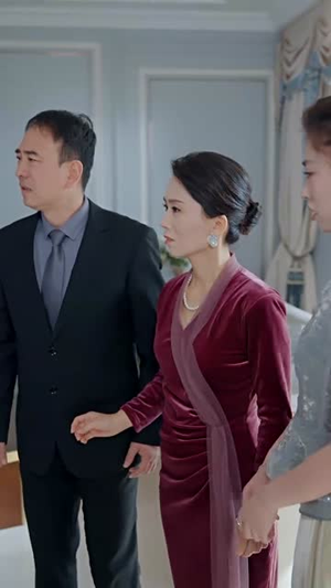 拒绝认亲后,纨绔养哥宠我如宝(60集) 拒绝认亲后,纨绔养哥宠我如宝(60集)全剧看到大结局