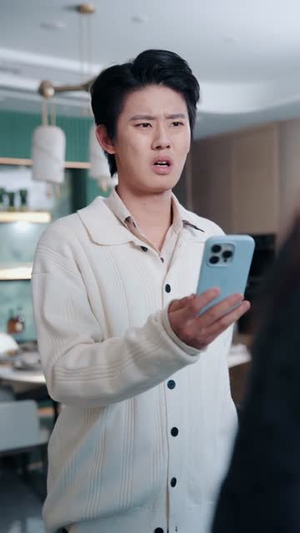 穿书反派漏新声,女主人设全崩了(80集) 穿书反派漏新声,女主人设全崩了(80集)超好看古装短剧