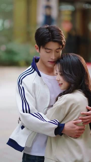 我资助的穷学生,毕业把我当乞丐(65集) 我资助的穷学生,毕业把我当乞丐(65集)推荐热门短剧