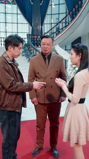 天眼鉴宝：从东莞保安开始逆袭（97集）番茄免费短剧