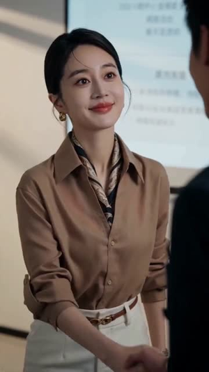 离婚后，前夫求我别卖房（54集）爆款短剧一起追