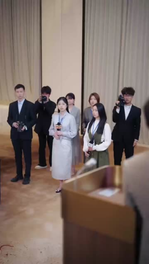 我怼人能爆金币，怼到女神也倒追（80集）免费热门短剧
