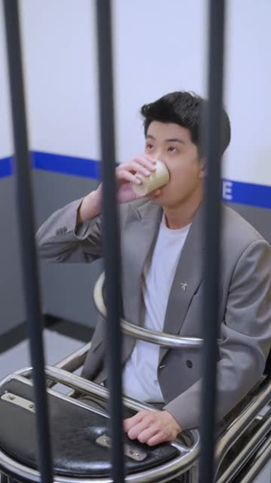 神瞳鉴宝：我来护你家族周全（67集）夸克网盘观看