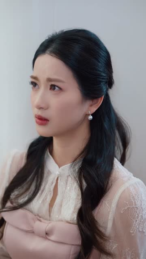 生活费八百，游戏商城养我（76集）最新短剧推荐